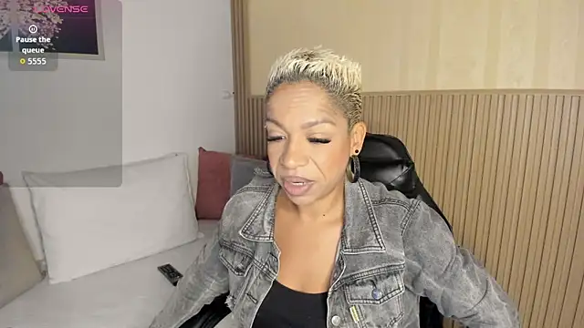 summer night  online show from November 2025 11:32:02 AM