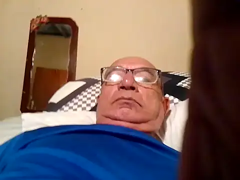 Snapshot of sincuenton24cmts chatting on October 2025 01:17:01 AM sincuenton24cmts online show from October 2025 01:17:01 AM