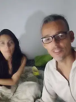 KarameloVzla online show from December 2025 04:25:01 PM