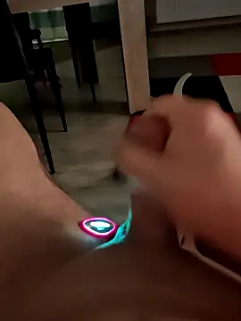 Szeltolo001 online show from February 2026 03:34:02 AM