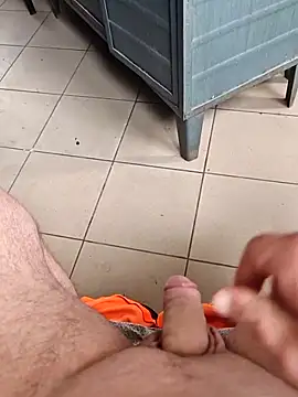 Szeltolo001 online show from March 2026 12:12:02 PM