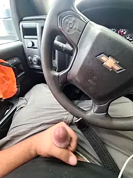 GILBERTHOR92 online show from November 2025 07:04:02 PM