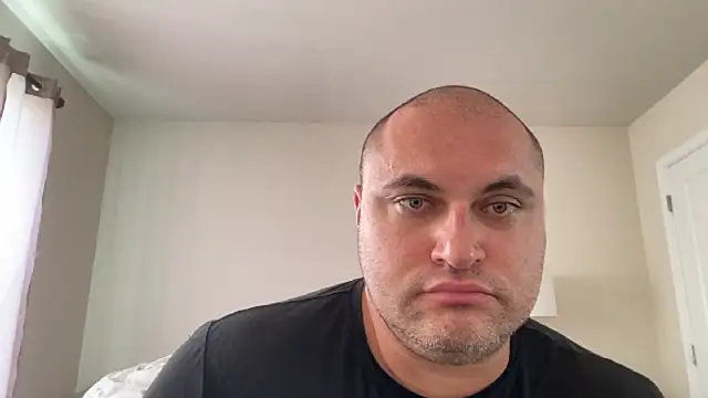 SluggishChase99 online show from October 2025 05:02:02 PM