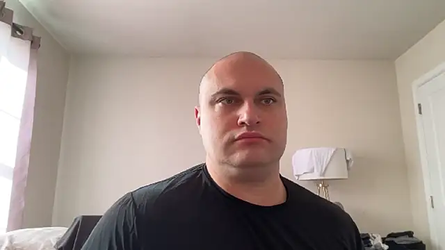 SluggishChase99 online show from December 2025 11:32:01 PM