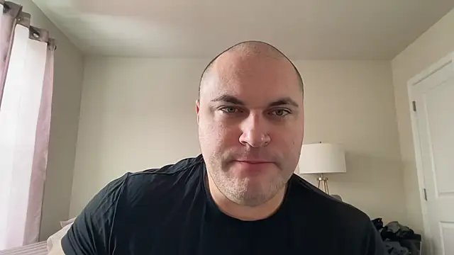 SluggishChase99 online show from December 2025 03:17:01 PM