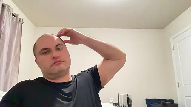 SluggishChase99 online show from February 2026 12:48:01 AM