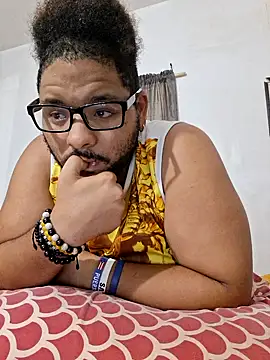 Snapshot of Dj-yefri-pauta chatting on September 2025 09:26:01 PM Dj-yefri-pauta online show from September 2025 09:26:01 PM