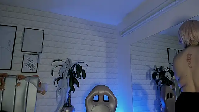 bella-green online show from October 2025 07:07:02 PM