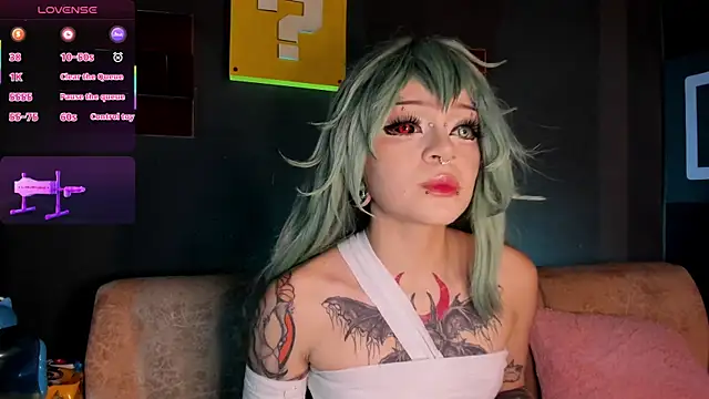 Snapshot of Elettra_Rou chatting on October 2025 08:40:02 PM Elettra Rou online show from October 2025 08:40:02 PM