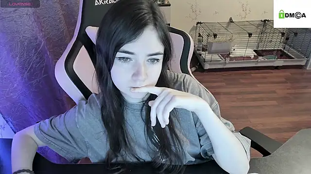 Crazy forest fairy online show from December 2024 02:19:02 AM