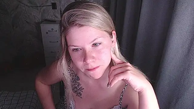 MelissaXKinky online show from October 2025 06:41:01 PM