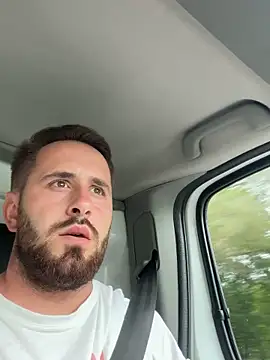 Snapshot of GeoGeorgee chatting on September 2025 12:26:01 PM GeoGeorgee online show from September 2025 12:26:01 PM