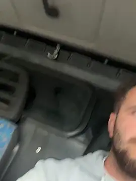 Snapshot of GeoGeorgee chatting on October 2025 07:39:01 AM GeoGeorgee online show from October 2025 07:39:01 AM