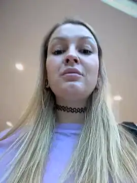 Snapshot of Teya_moon_ chatting on December 2024 09:45:01 AM Teya moon online show from December 2024 09:45:01 AM