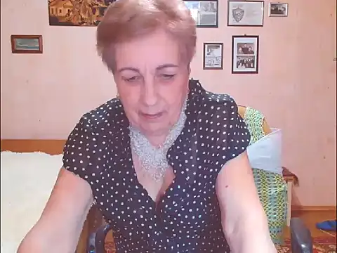 Victoria5643 online show from March 2026 07:29:01 PM