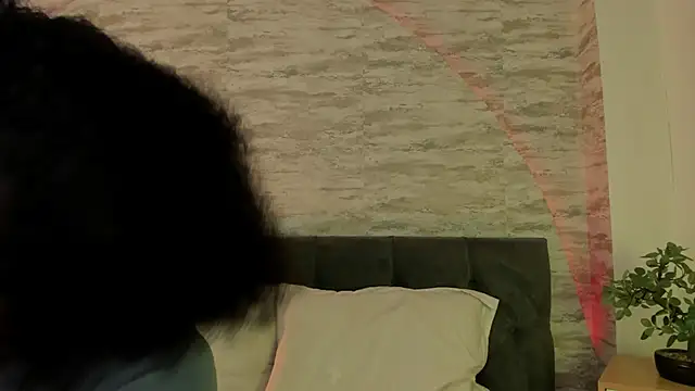 Anneth  M online show from September 2025 07:39:01 PM