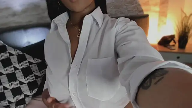 Anneth  M online show from February 2026 07:53:02 PM