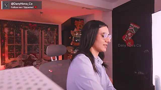 Snapshot of DanyNova_Co chatting on December 2024 01:14:01 AM DanyNova Co online show from December 2024 01:14:01 AM