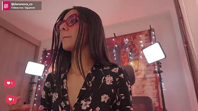 DanyNova Co online show from November 2025 09:15:01 PM