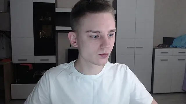 Snapshot of angryzan chatting on January 2025 04:09:01 AM angryzan online show from January 2025 04:09:01 AM