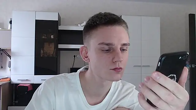 Snapshot of angryzan chatting on January 2025 10:11:01 AM angryzan online show from January 2025 10:11:01 AM