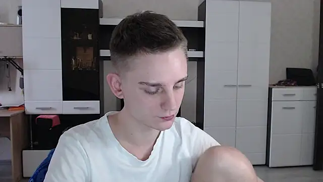 Snapshot of angryzan chatting on January 2025 09:55:01 AM angryzan online show from January 2025 09:55:01 AM