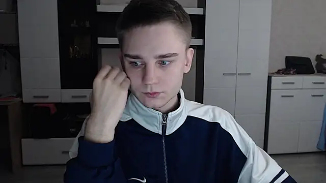 Snapshot of angryzan chatting on February 2025 04:04:01 AM angryzan online show from February 2025 04:04:01 AM