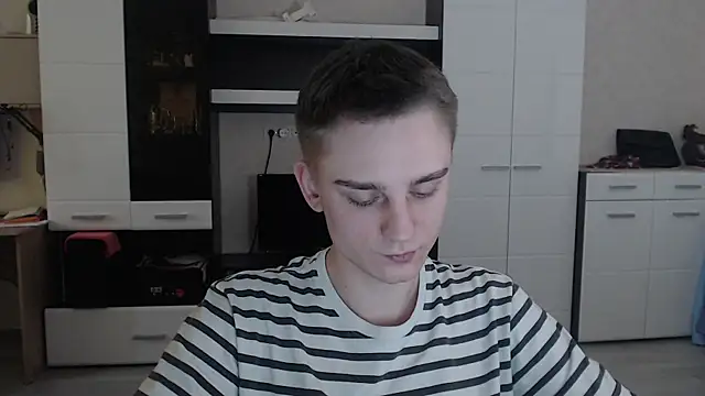 Snapshot of angryzan chatting on February 2025 10:15:01 AM angryzan online show from February 2025 10:15:01 AM