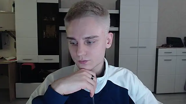 Snapshot of angryzan chatting on February 2025 11:04:01 AM angryzan online show from February 2025 11:04:01 AM