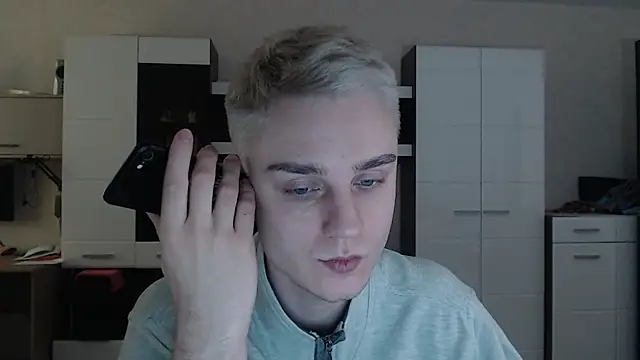 Snapshot of angryzan chatting on February 2025 07:45:02 AM angryzan online show from February 2025 07:45:02 AM