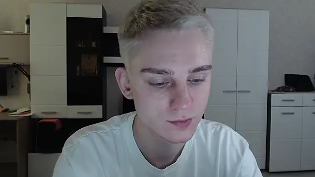 Snapshot of angryzan chatting on February 2025 07:58:02 AM angryzan online show from February 2025 07:58:02 AM