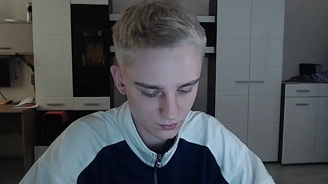 Snapshot of angryzan chatting on February 2025 09:17:02 AM angryzan online show from February 2025 09:17:02 AM