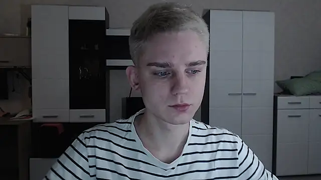 Snapshot of angryzan chatting on February 2025 04:18:02 AM angryzan online show from February 2025 04:18:02 AM