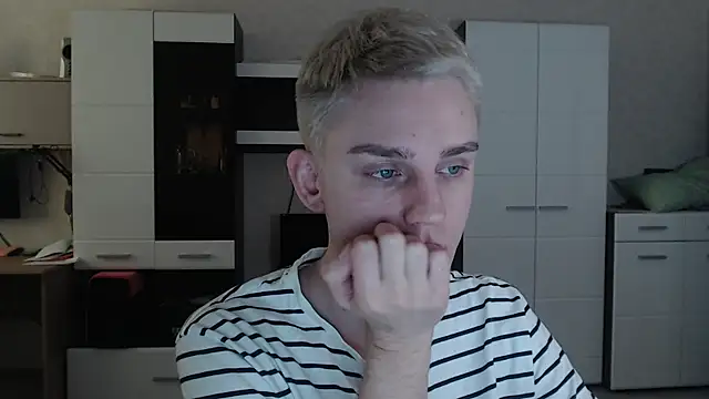 Snapshot of angryzan chatting on February 2025 07:23:01 AM angryzan online show from February 2025 07:23:01 AM