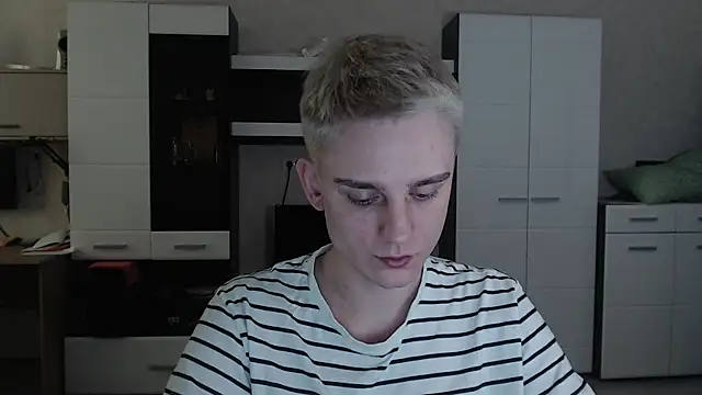 Snapshot of angryzan chatting on February 2025 10:27:02 AM angryzan online show from February 2025 10:27:02 AM