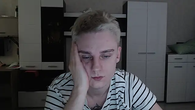 Snapshot of angryzan chatting on February 2025 04:29:01 AM angryzan online show from February 2025 04:29:01 AM