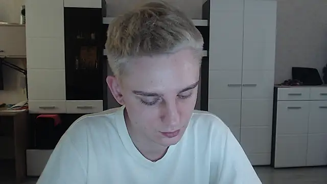 Snapshot of angryzan chatting on February 2025 07:55:02 AM angryzan online show from February 2025 07:55:02 AM