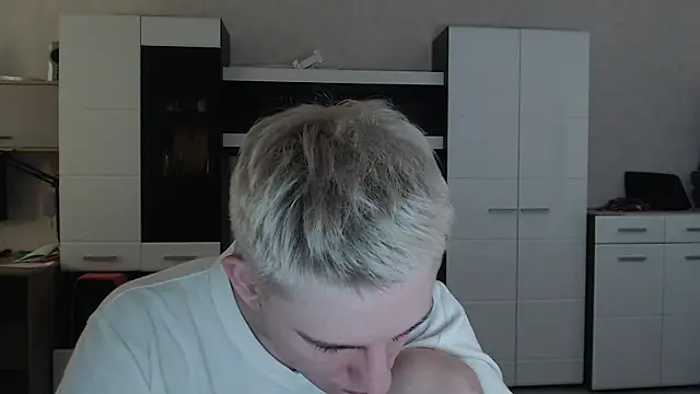 Snapshot of angryzan chatting on February 2025 10:59:02 AM angryzan online show from February 2025 10:59:02 AM