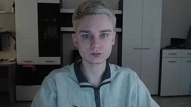 Snapshot of angryzan chatting on February 2025 05:20:01 AM angryzan online show from February 2025 05:20:01 AM