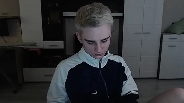 Snapshot of angryzan chatting on March 2025 05:42:02 AM angryzan online show from March 2025 05:42:02 AM