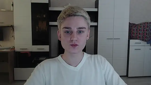 Snapshot of angryzan chatting on March 2025 08:41:02 AM angryzan online show from March 2025 08:41:02 AM