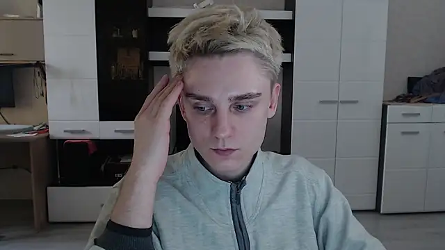 Snapshot of angryzan chatting on March 2025 10:39:02 AM angryzan online show from March 2025 10:39:02 AM