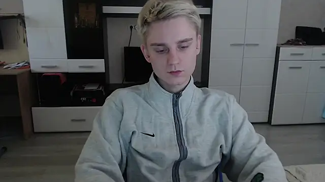 Snapshot of angryzan chatting on March 2025 07:18:01 AM angryzan online show from March 2025 07:18:01 AM