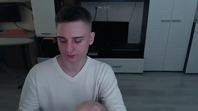 Snapshot of angryzan chatting on September 2025 06:07:01 AM angryzan online show from September 2025 06:07:01 AM