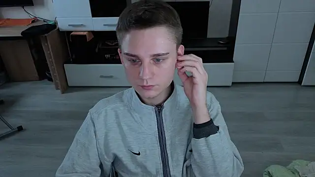 Snapshot of angryzan chatting on November 2025 11:24:01 AM angryzan online show from November 2025 11:24:01 AM