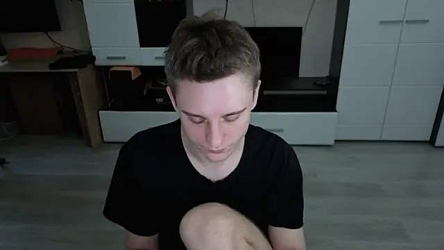 Snapshot of angryzan chatting on December 2025 08:08:02 AM angryzan online show from December 2025 08:08:02 AM