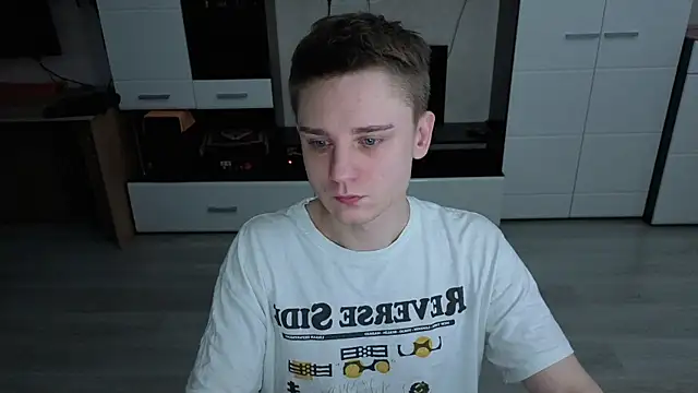 Snapshot of angryzan chatting on December 2025 04:44:02 AM angryzan online show from December 2025 04:44:02 AM