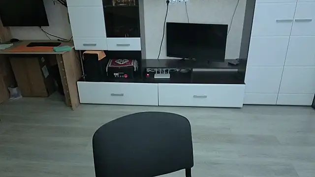 Snapshot of angryzan chatting on January 2026 05:13:01 AM angryzan online show from January 2026 05:13:01 AM