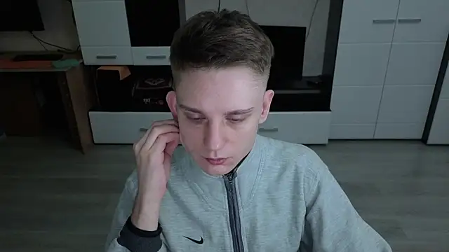 Snapshot of angryzan chatting on January 2026 05:23:02 AM angryzan online show from January 2026 05:23:02 AM