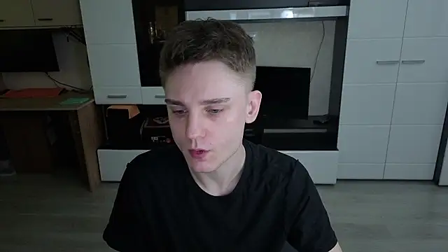 Snapshot of angryzan chatting on February 2026 05:04:01 AM angryzan online show from February 2026 05:04:01 AM